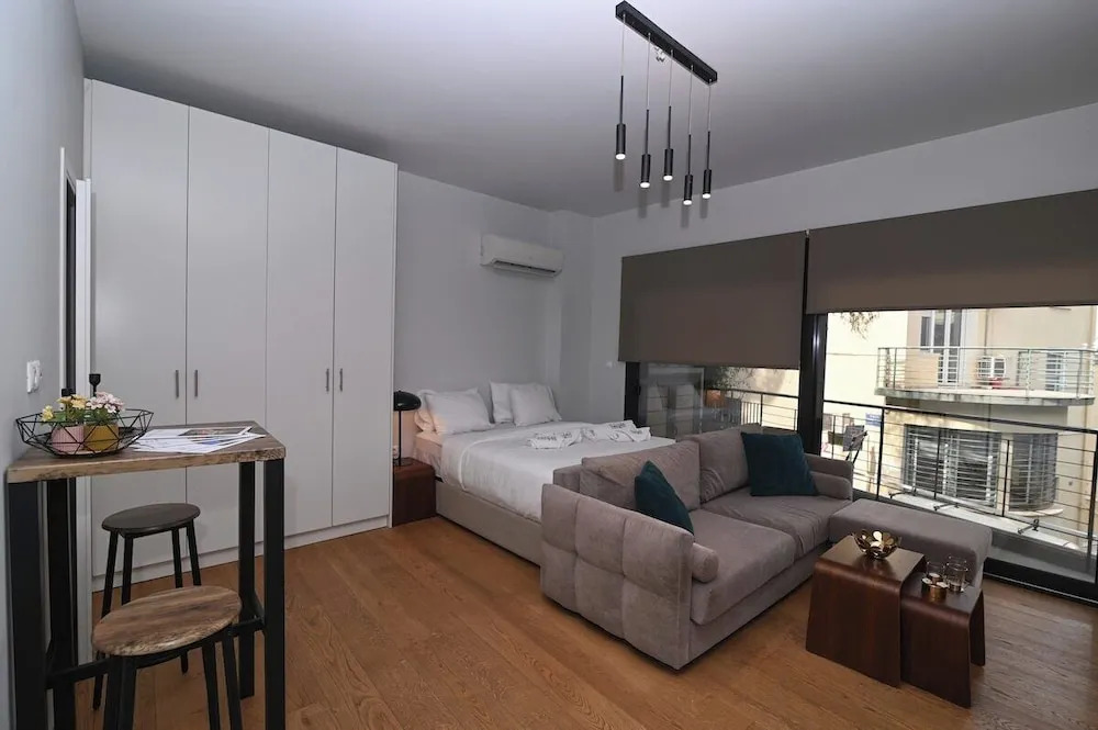 Nueva Upscale by Neuvel
