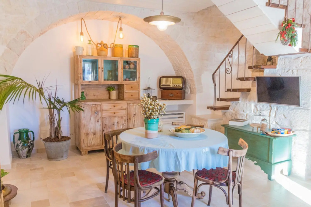 Navolte Trulli con Piscina & Relax a Locorotondo