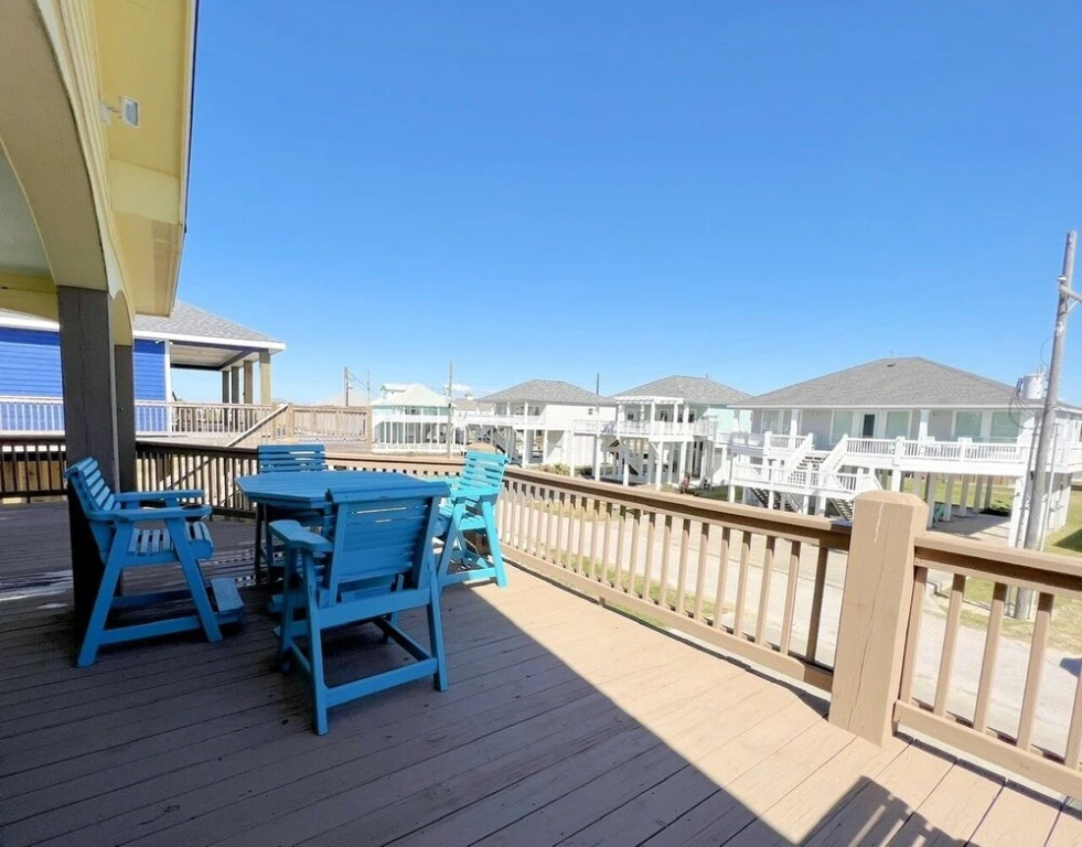 Hooked On A Feeling 3 Bedroom Home by RedAwning