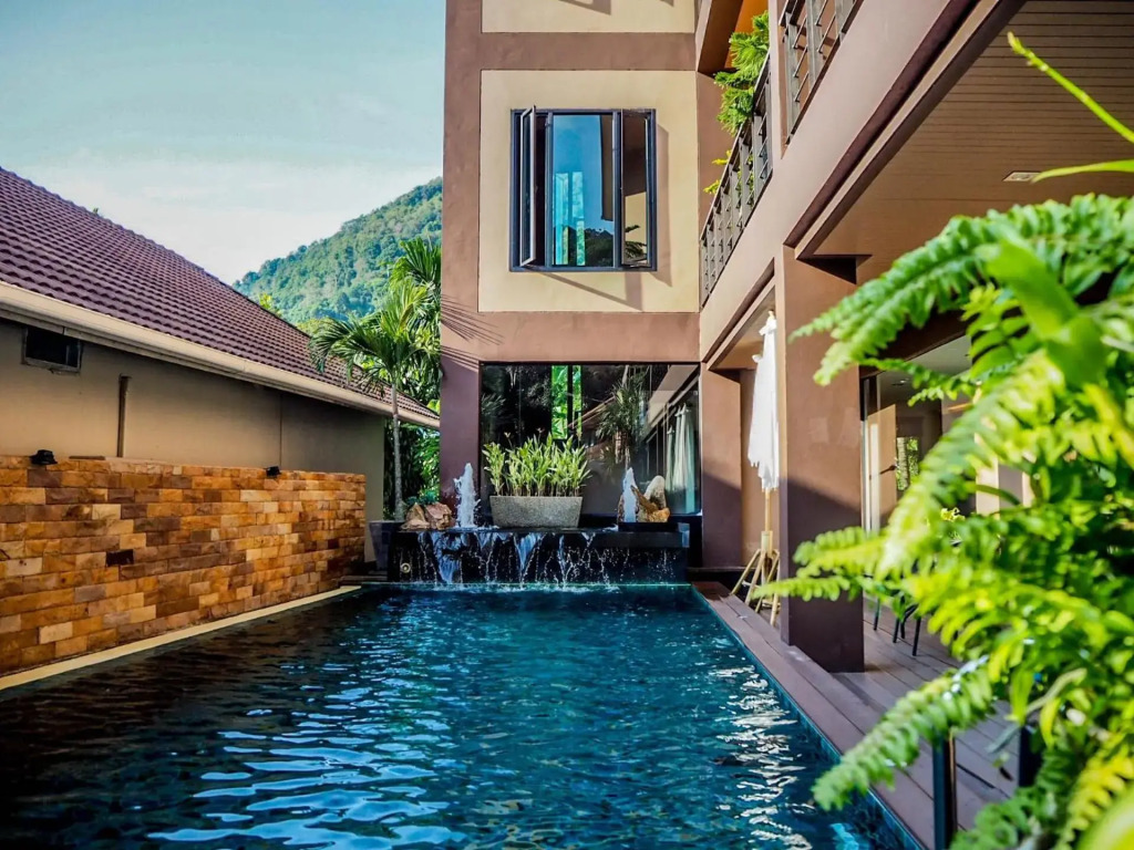 Westkey Kamala Hotel