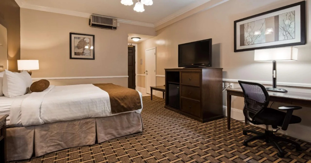 Best Western Plus San Pedro Hotel and Suites