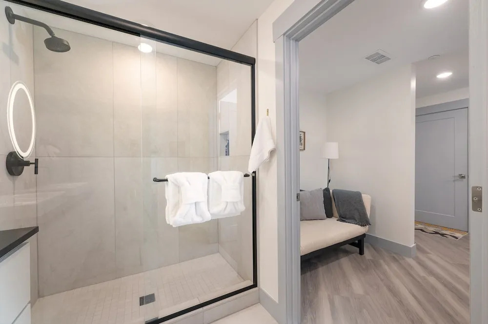 Ski Idlewild 1 Bedroom Condo by RedAwning