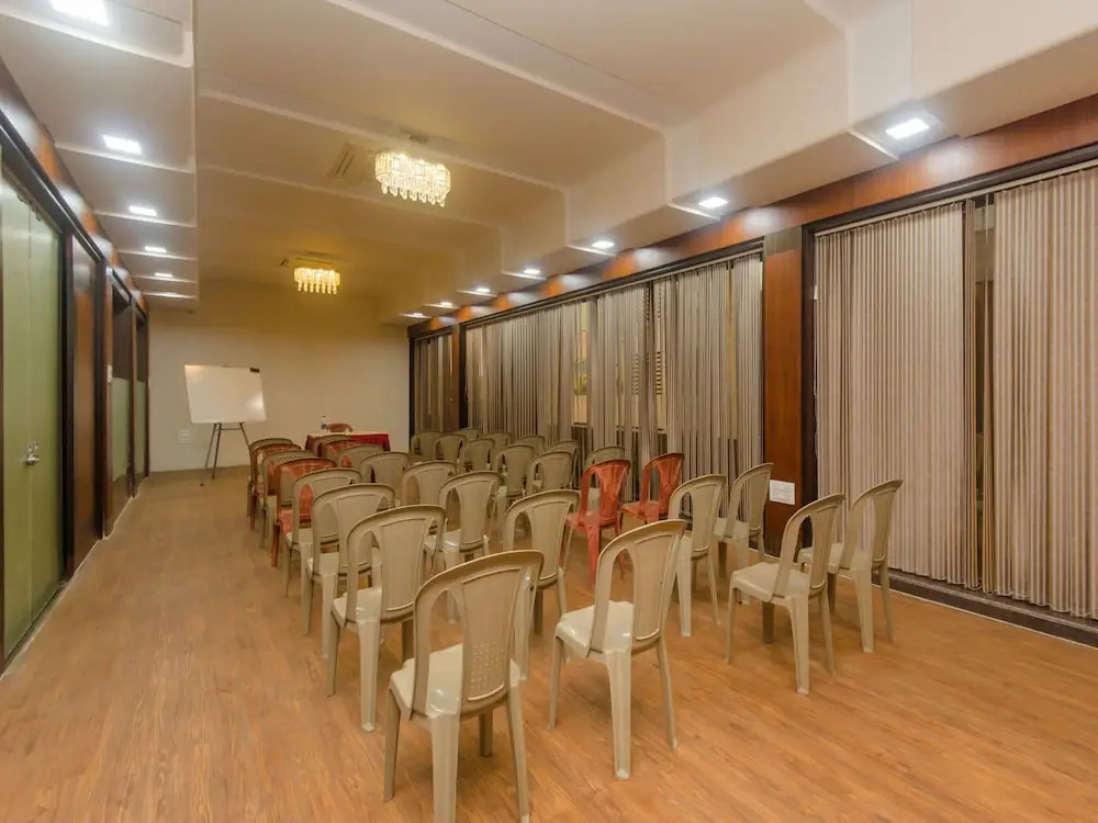 New Seven Hills By Glitz Hotels