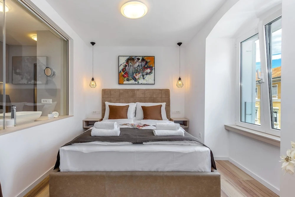 Apartment Wow