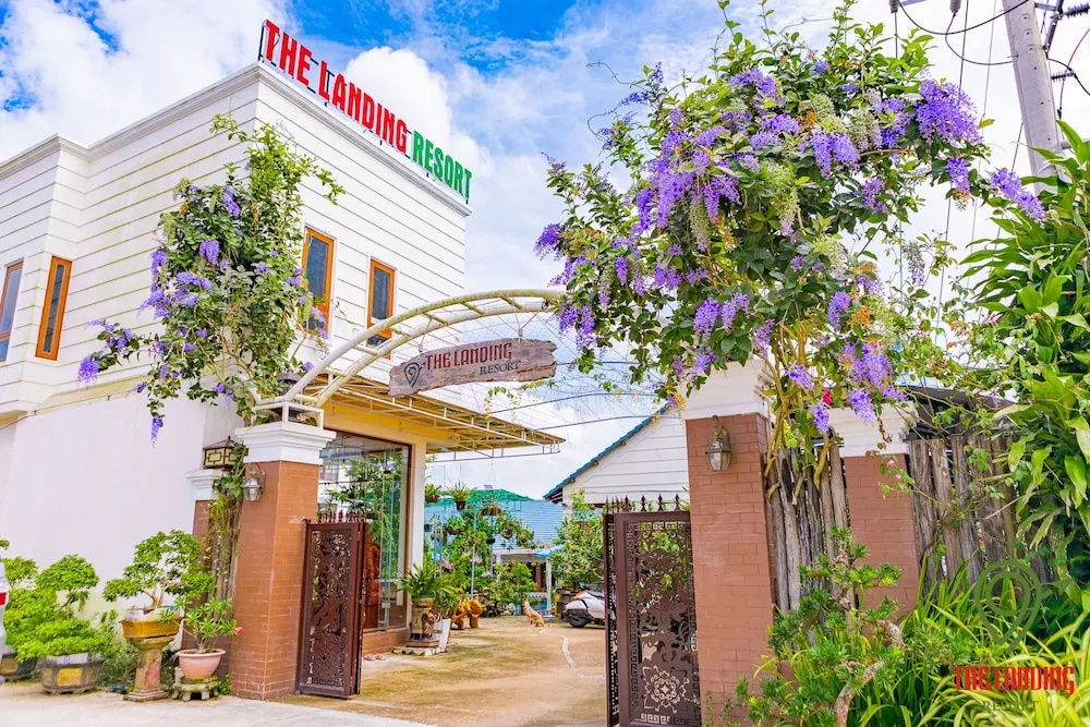 The Landing Resort