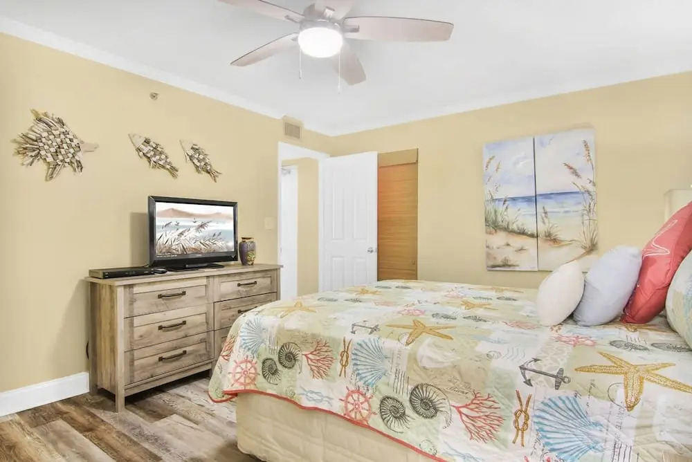 Phoenix I 1047 Gulf-front 2 2 A Amenities