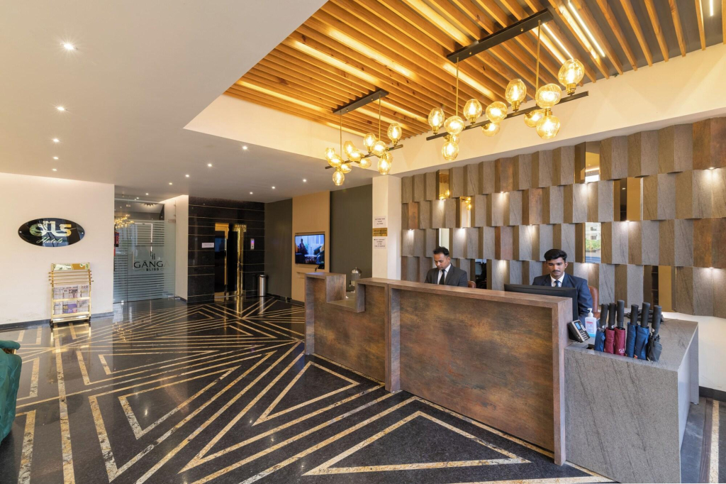 Hotel Arihant By DLS Hotels