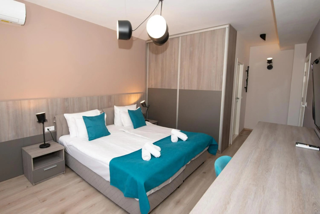 ZARO Apartments