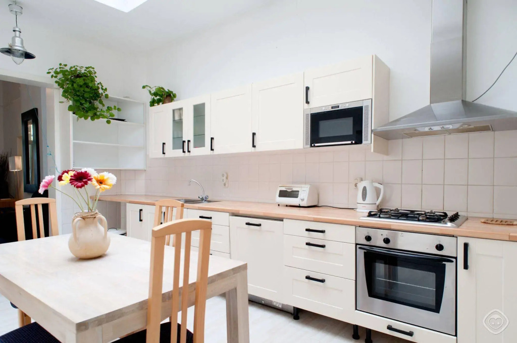 Prins Hendrik apartments