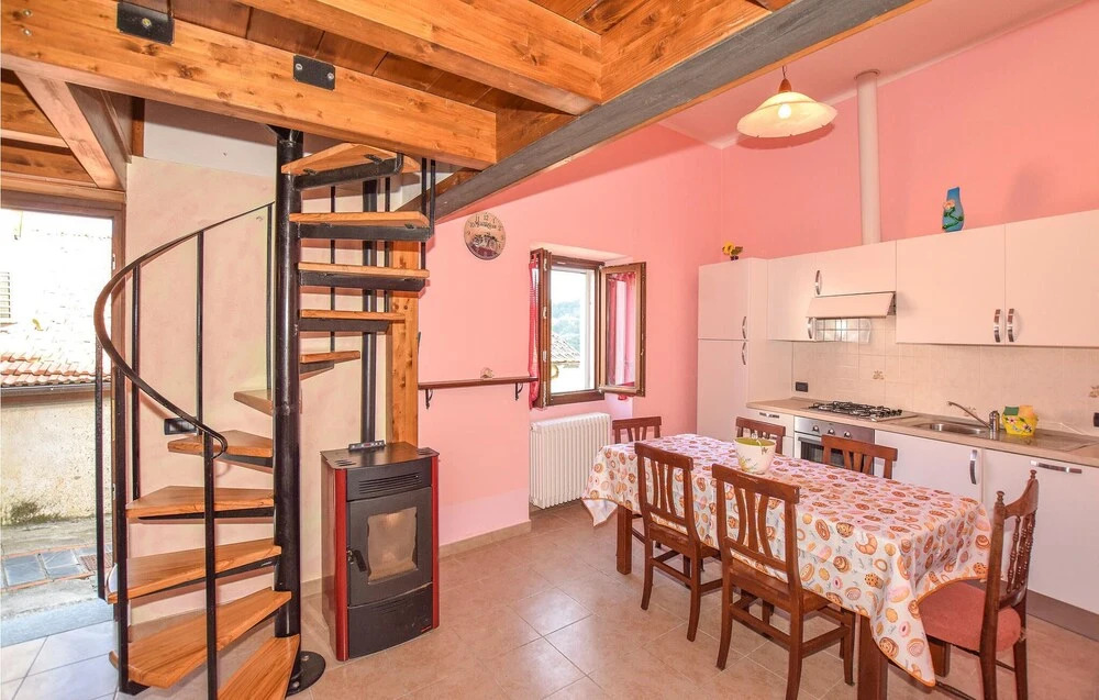Beautiful Apartment in Borghetto D'arroscia With 1 Bedrooms and Wifi