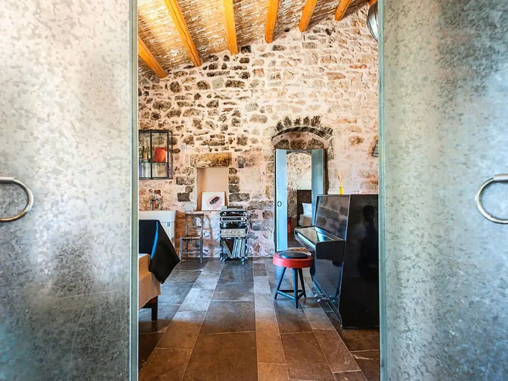 Lush Holiday Home in Ragusa with Pool & Antique Interiors