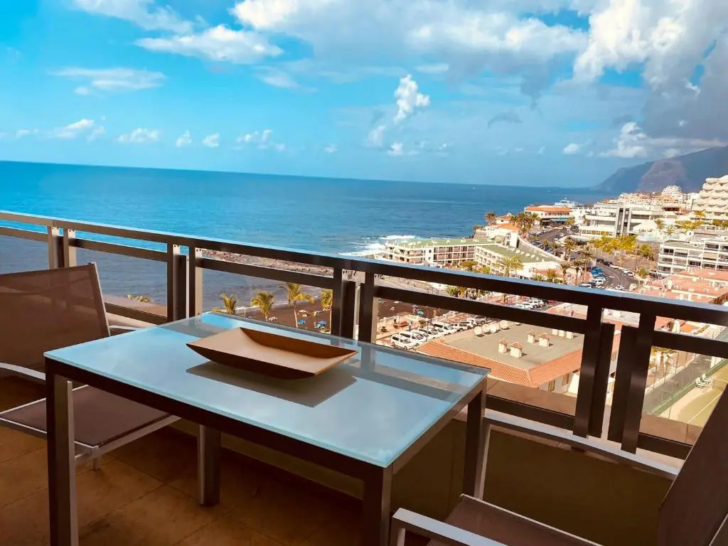 One bedroom appartement with sea view shared pool and balcony at Puerto de Santiago 1 km away from the beach
