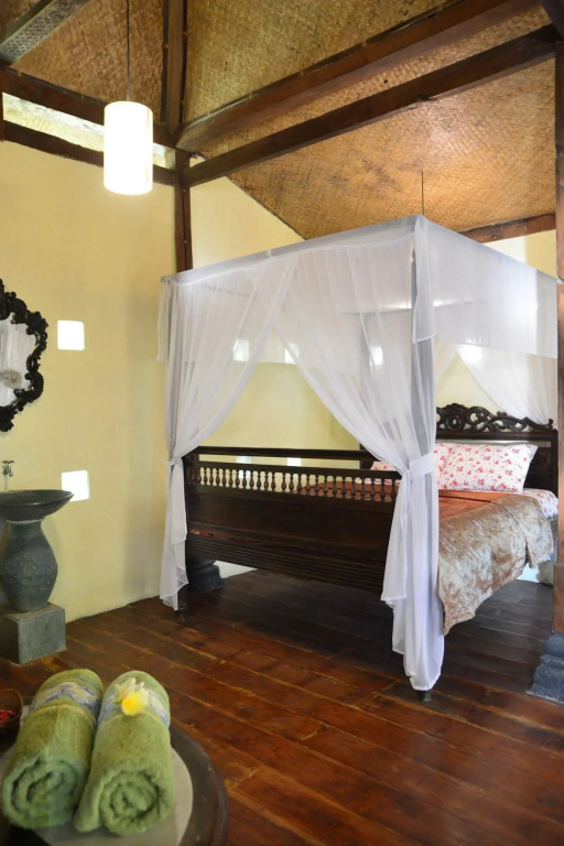 The Riverside Javanese Cottages