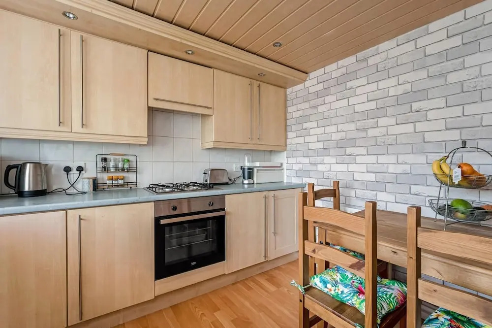 Centrally Situated 1 Bedroom House in Cumbernauld