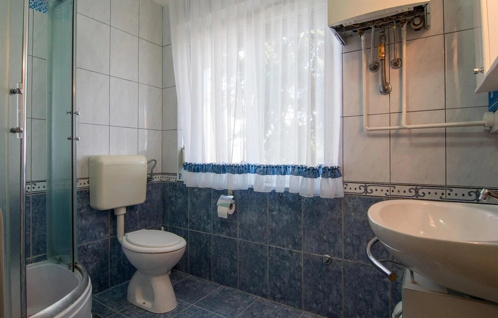 Stunning Apartment in Valbandon With Outdoor Swimming Pool, Wifi and 2 Bedrooms