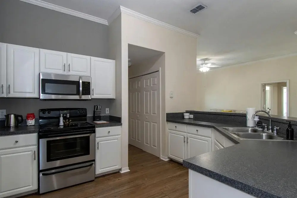 Superb Location & Luxury Amenities