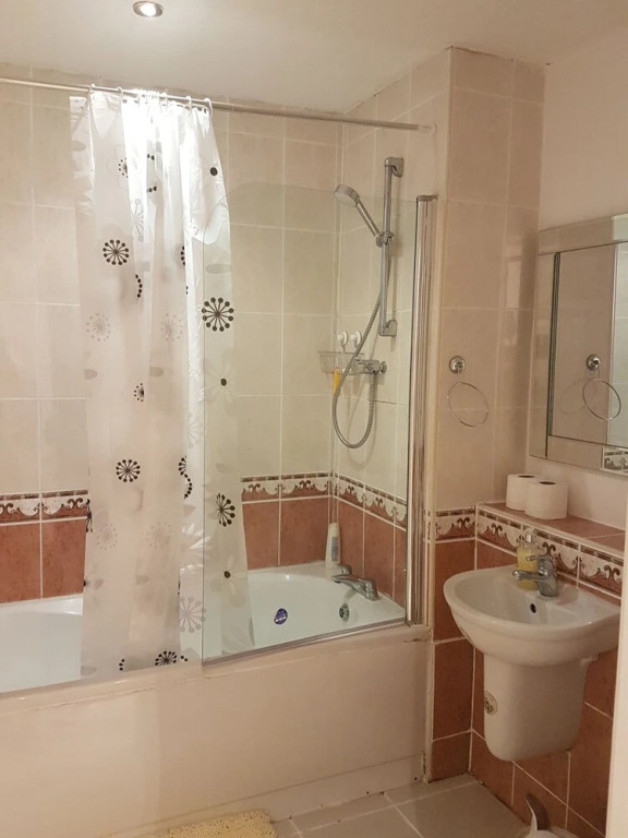 1 & 3 Bedroom Apt by Sensational Stay Serviced Accommodation - Adelphi Suites