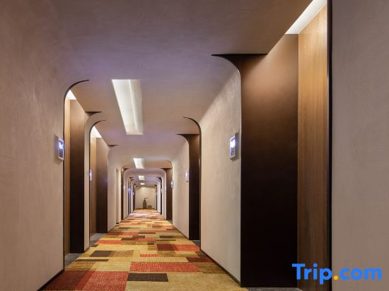LAKESIDEBEAUTY·HOTEL