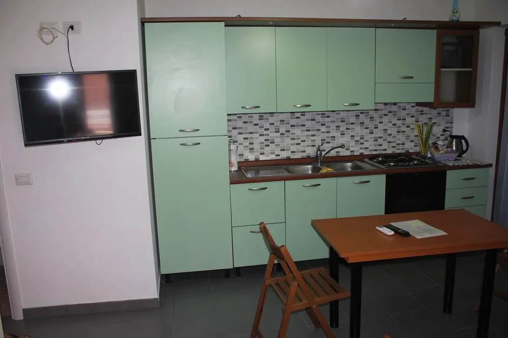 Flat House