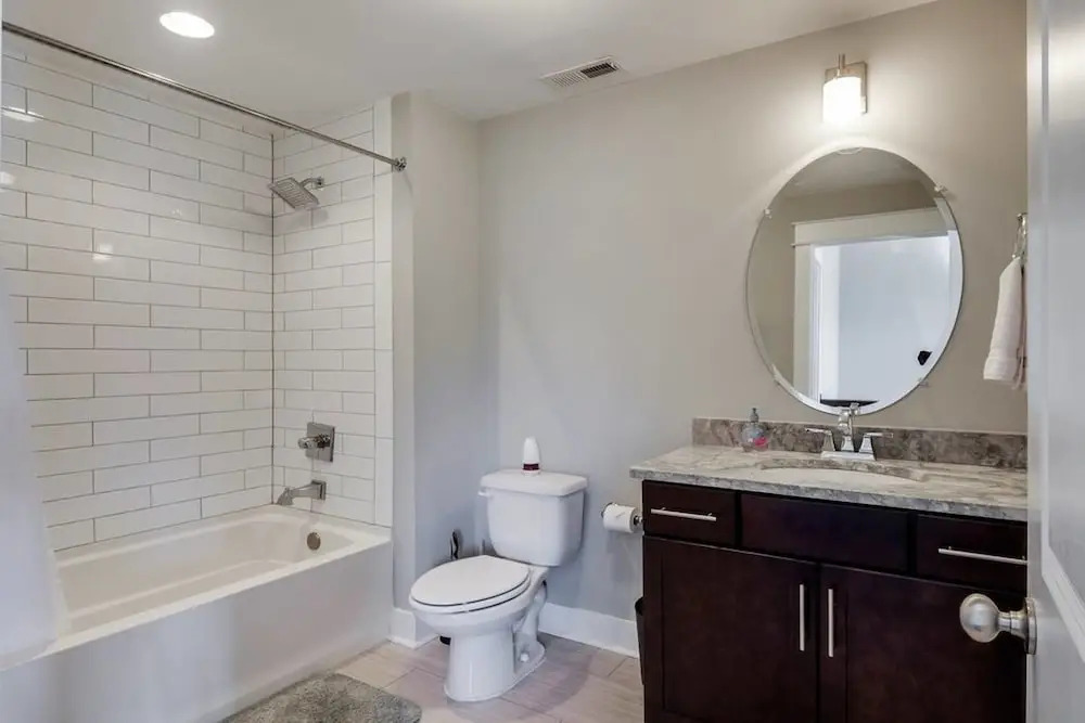Convenient 4br/3.5ba w/ Deck in 12 South by Domio