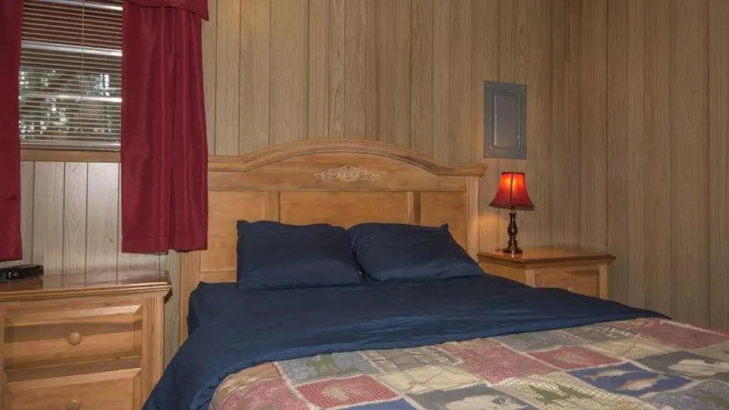 Sacony, Cabin at Ruidoso