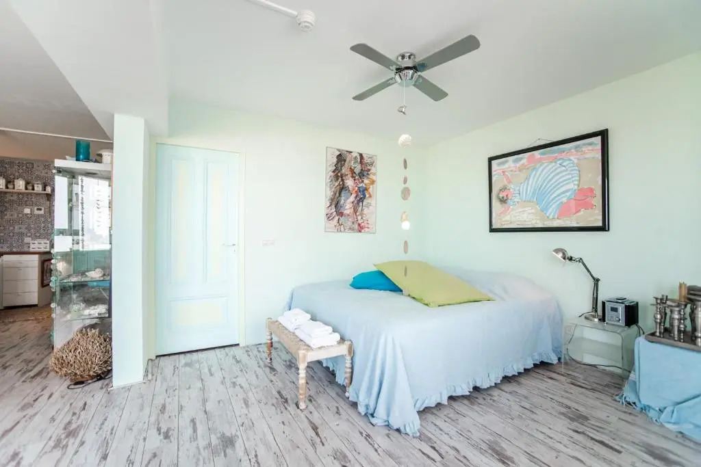 Beach Suite Sand