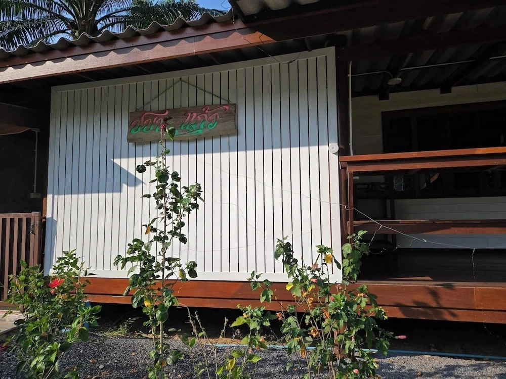 Peaceful Mountain Retreat in Ao Luek Tai