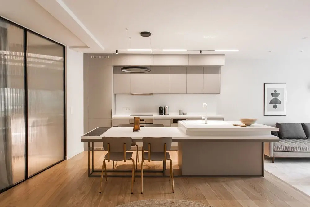 Marvelous 2BR Apartments with balcony by UPSTREET