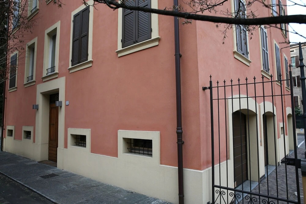 Emilia Suite Home