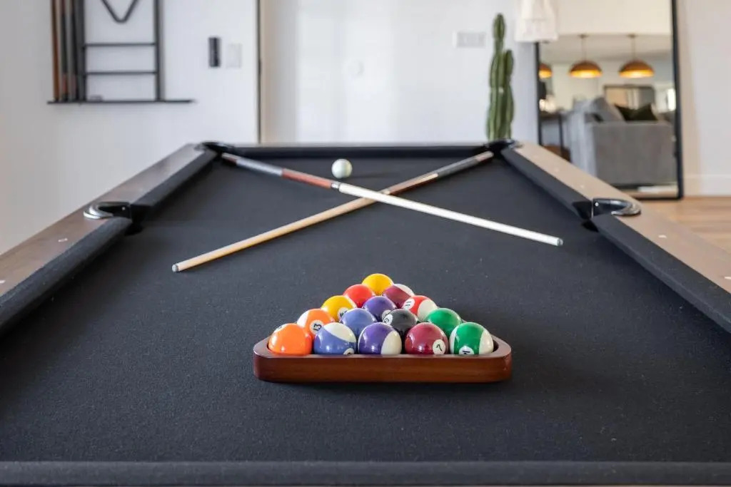 Grayhawk by AvantStay Modern Home w Pool Hot Tub Bocce Fire Pit Pool Table Putting Green