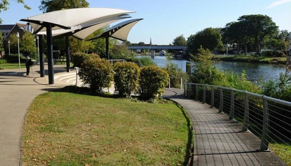 Remarkable 1-bed Studio in Staines - Surrey