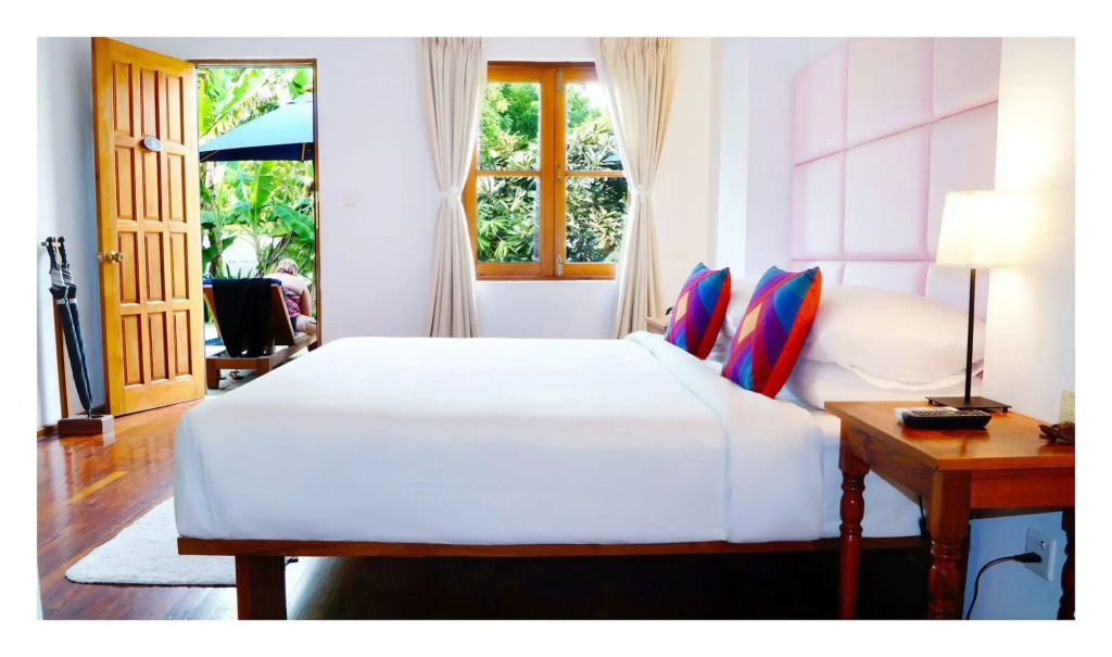 Oasis Hotel