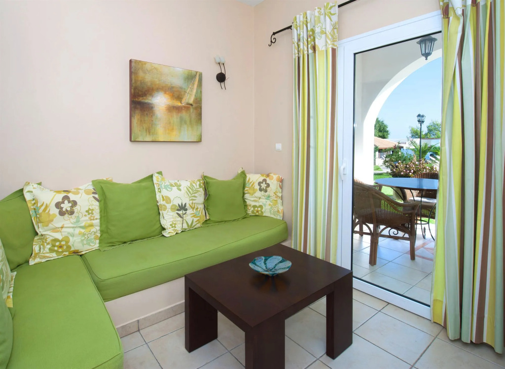 Erietta Aparthotel