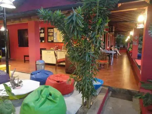 Yuppi Hippi Hideout