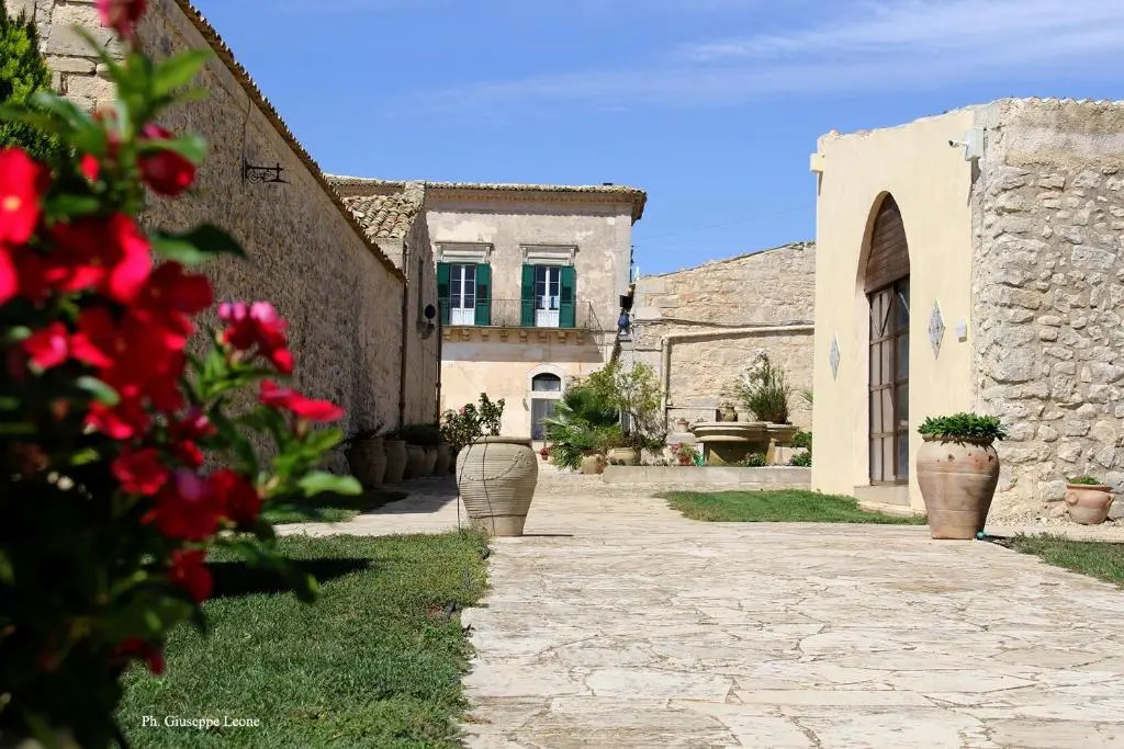Villa Castiglione 1863 - The real Sicilian holiday