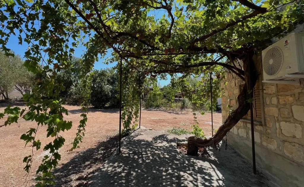 Sea-View Stone House Neo Chorio