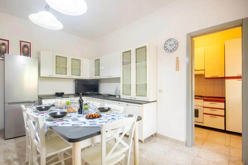 Air-conditioned Villa 300 Meters From Porto Cesareo Beach With Parking