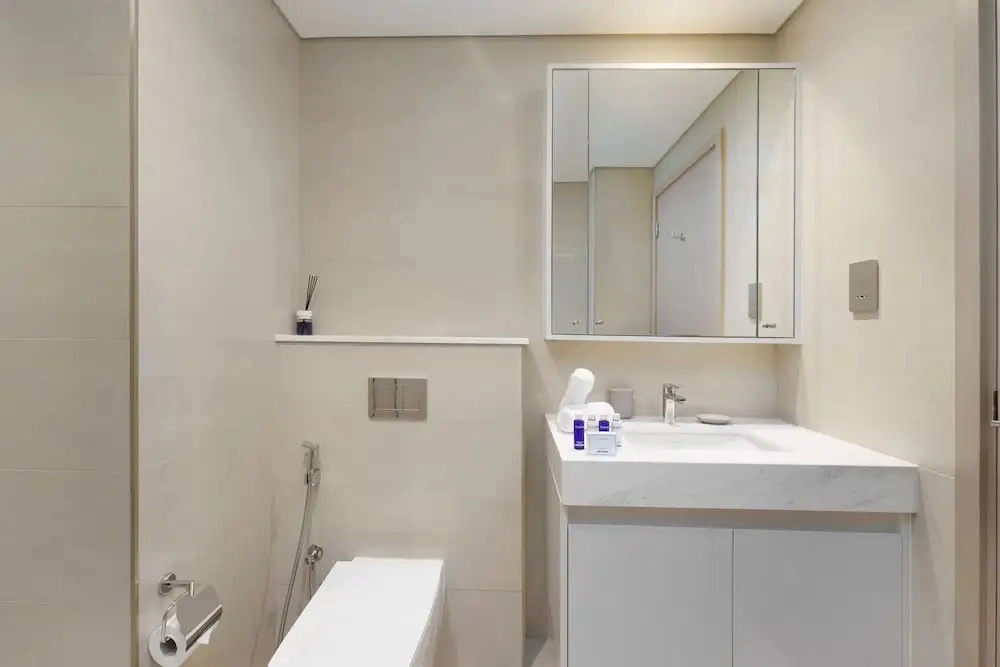 Maison Privee - Modern Chic Apt w/ Unobstructed Burj Khalifa Views