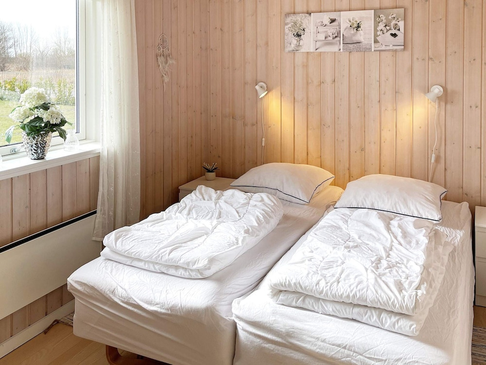 8 Person Holiday Home in Vaeggerlose-by Traum