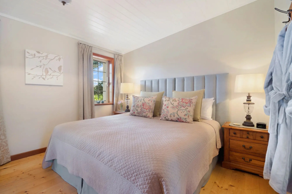 Stonewell Cottages and Vineyards