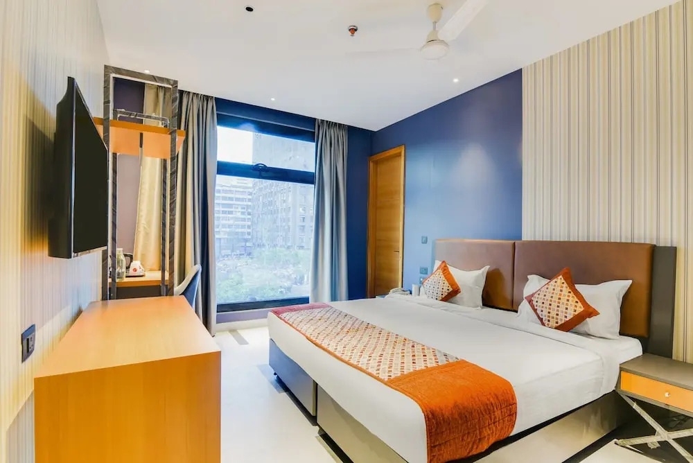 Hotel Blue Stone - Nehru Place