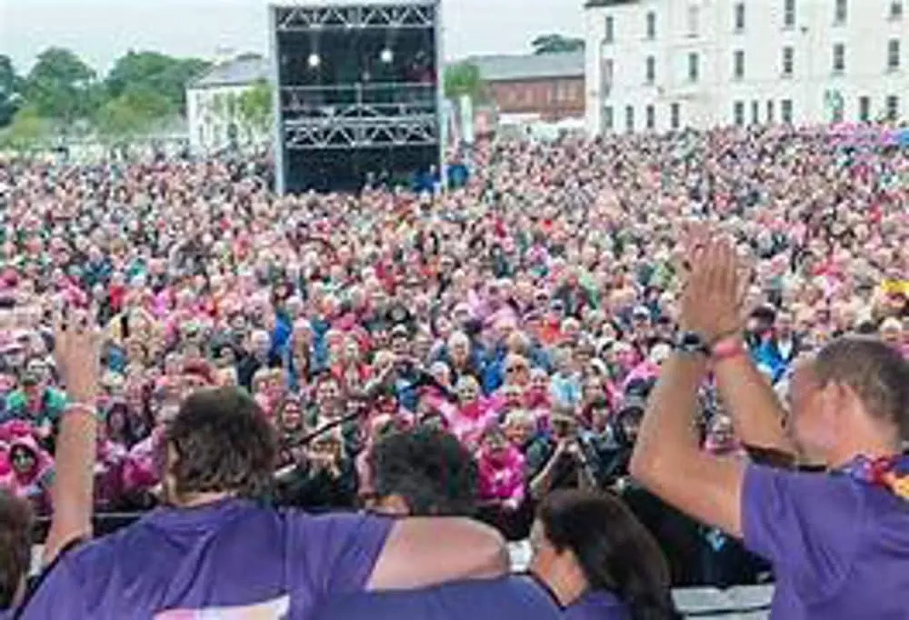 Fantastic Location to Ebrington Sq and City Centre