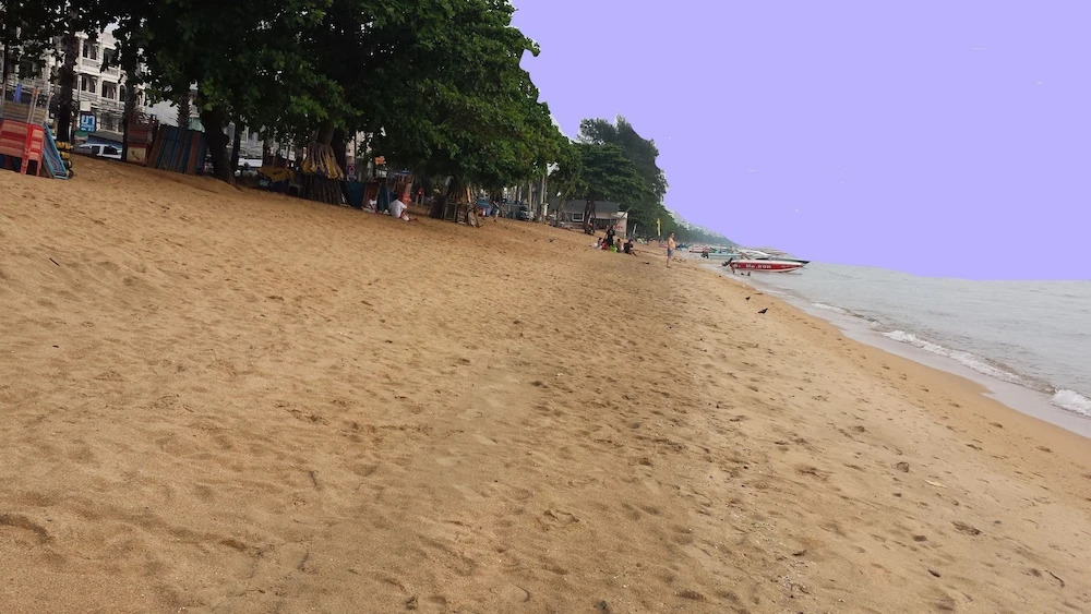 Kosin Beach Room Pattaya