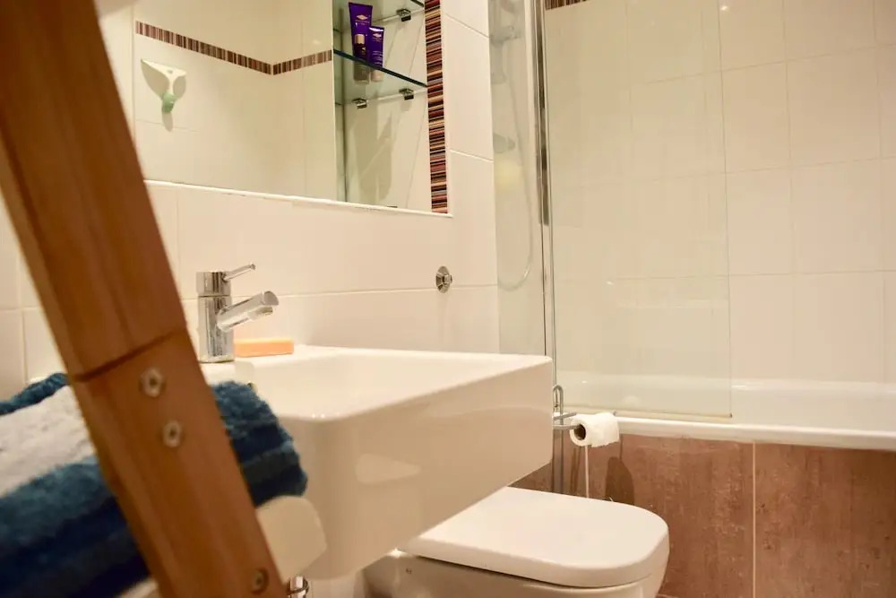 2 Bedroom Apartment in Haggerston