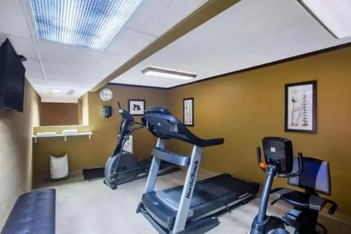 Americinn Hotel & Suites - River Front