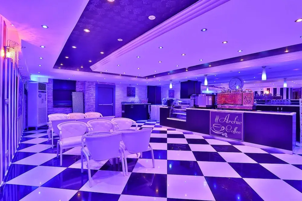 OYO 327 Jubail High Rise Hotel