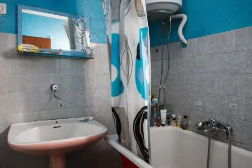 Ikar Hut Hostel