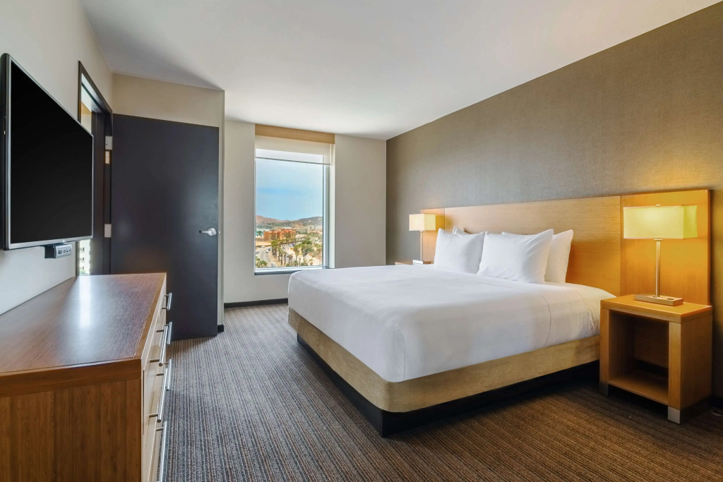 Hyatt Place Los Cabos