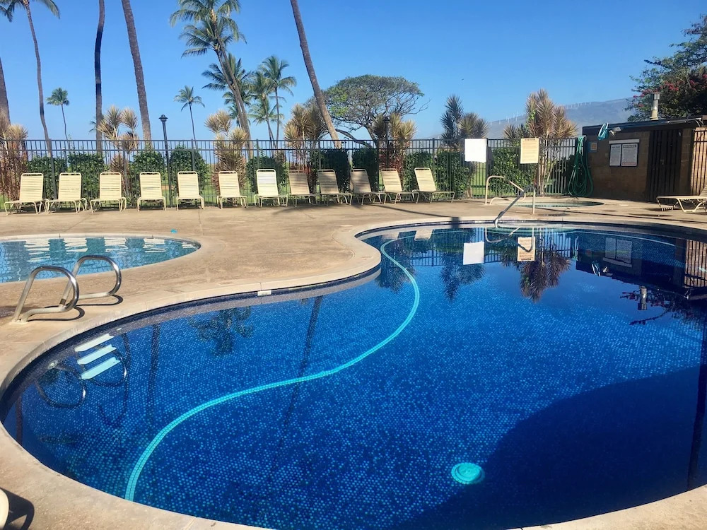 Kauhale Makai 430 - One Bedroom Condo