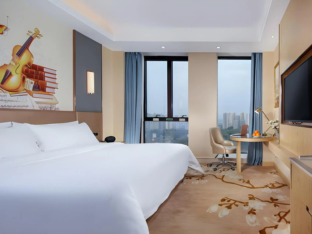 Vienna International Hotel (Chongqing Changshou High-speed Railway Station)